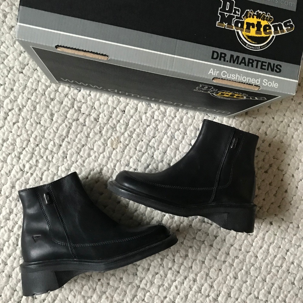 DR MARTENS Made in ENGLAND RARE! NEW Boots 6 DOC 4